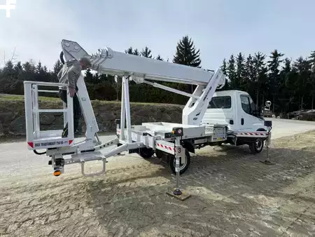 Urządzenia specjalne  Multitel-Pagliero MJE 250 (2)