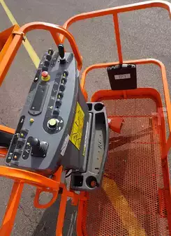Outro 2012  JLG Gelenkteleskoparbeitsbühne E450AJ (7)