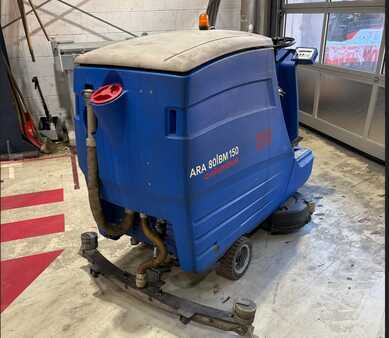 Ride On Vacuum Sweeper 2016  Columbus ARA 80 BM 150 (7)