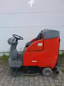 Ride on Scrubber Dryer 2005  Hako B750R (1)