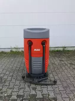 Ride on Scrubber Dryer 2005  Hako B750R (4)