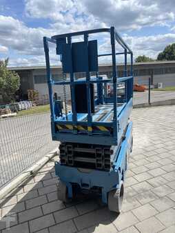 Schaarhoogwerker 2012  Genie GS-2632 neu lackiert (8)
