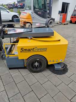 Zametací stroj  Toyota TVH Smart Sweep (4)