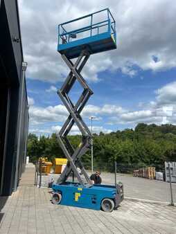 Ollós munka emelvény  Genie GS2032 (15)