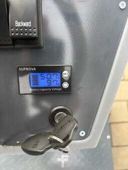 Zamiatarki próżniowe samojezdne 2024  [div] Westfield S1250 Aufsitzkehrmaschine Neugerät (6)