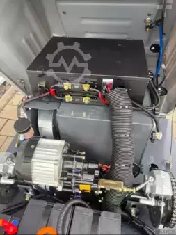 Päältäajettavat imulakaisukoneet  Toyota Westfield S1250 Aufsitzkehrmaschine Neugerät (8)