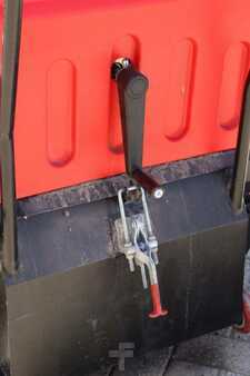 Zit veegmachine 2022  [div] Westfield W-1250 (Schorr) Aufsitzkehrmaschine Neugerät (14)