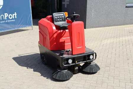 Zit veegmachine 2022  [div] Westfield W-1250 (Schorr) Aufsitzkehrmaschine Neugerät (7)