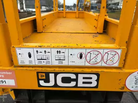 Scherenarbeitsbühne  JCB S2632E (12)
