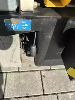 Scherenarbeitsbühne  Airo X14 EW (13)