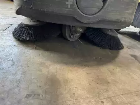 Ride-on fejemaskiner - Nilfisk SR1000S (8)