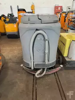 Ride-on fejemaskiner - Nilfisk BR 950CS (6)