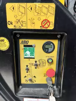 Senkrechtarbeitsbühne  Airo V10E (11)