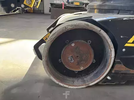 Senkrechtarbeitsbühne  Airo V10E (16)