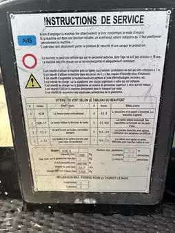 Senkrechtarbeitsbühne  Airo V10E (17)
