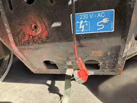Senkrechtarbeitsbühne  Airo V10E (7)