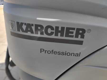 Samojezdne maszyny do szorowania na mokro 2013  Kärcher B140 R (5)