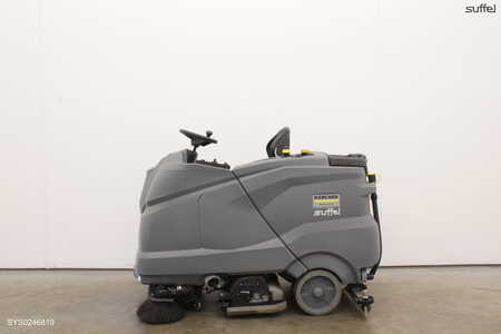 Ride On Vacuum Sweeper 2018  Kärcher B 200 R (1)