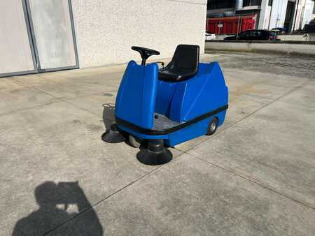 Ride-on fejemaskiner - [div] MGM TT/E 1100 (2)