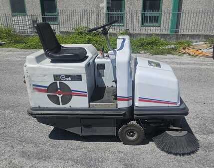 Ride On Scrubber Dryer  Dulevo 1100 EH (2)