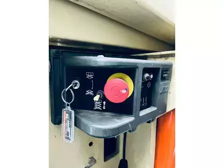 Pracovní plošina s nůžkovým zdvihem 2005  JLG 2030 ES (12)