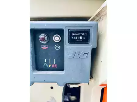 Pracovní plošina s nůžkovým zdvihem 2005  JLG 2030 ES (15)