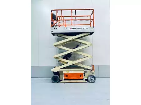 Pracovní plošina s nůžkovým zdvihem 2005  JLG 2030 ES (2)