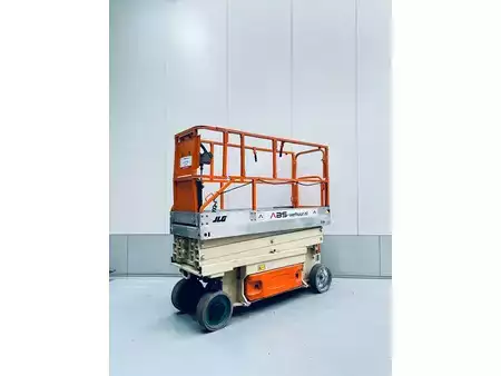 Pracovní plošina s nůžkovým zdvihem 2005  JLG 2030 ES (8)