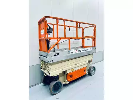 Pracovní plošina s nůžkovým zdvihem 2005  JLG 2030 ES (9)