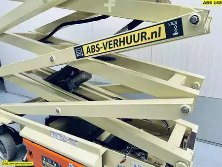Schaarhoogwerker 2012  JLG 2646 ES (9)