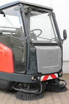 Zamiatarki próżniowe samojezdne 2017  Hako Sweepmaster D1500RH - DIESEL (9)