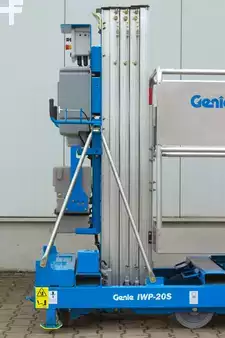 Senkrechtarbeitsbühne 2017  Genie IWP-20S (15)