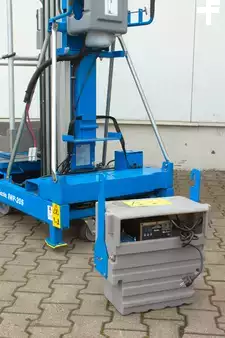 Senkrechtarbeitsbühne 2017  Genie IWP-20S (9)