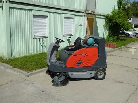 Pedestrian Vacuum Sweeper 2016  Hako SWEEPMASTER P1200 RH (3)