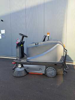 Pedestrian Vacuum Sweeper Nilfisk ROS1300 G240 C