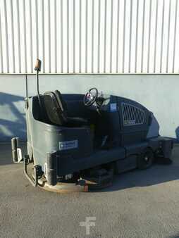 Balayeuse aspirateur 2014  Nilfisk CS7000 1200B (2)