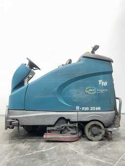 Pedestrian Vacuum Sweeper 2018  Tennant T16 (4)