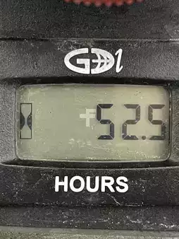 Stroj na drhnutí a vysávání 2019  Tennant T500 (9)