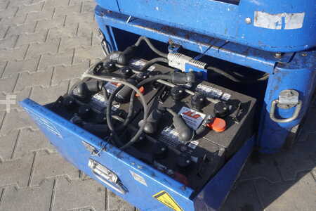 Scherenarbeitsbühne 2002  Upright TM 12 - Batterie defekt (9)