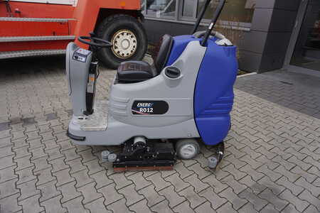 Zit schuur-zuig-machine 2020  Dulevo Ro 12-85 W (1)