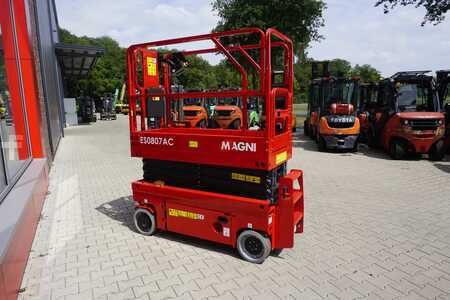 Scissor lift  Magni ES0807 EP, Baujahr 2023, 0 Stunden (2)