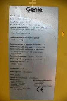 Teleskopbühne 2012  Genie S-45 (2)