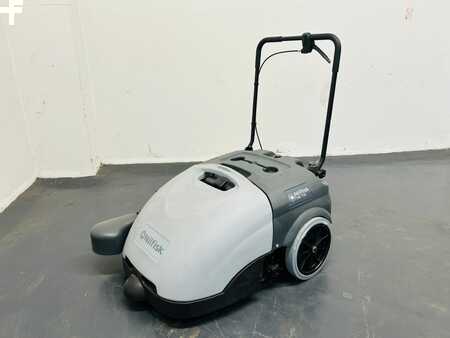 Máquina barredora 2022 Nilfisk SW750 (1)