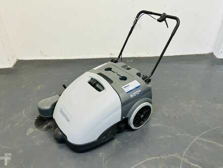 Máquina barredora 2022 Nilfisk SW750 (1)