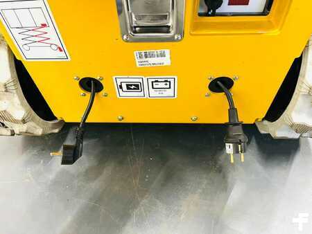 Ostatní 2026  XCMG XCMG XG0608C - Raupenbühne (8)