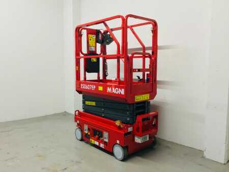 Plataforma Tijera 2024 Magni ES0607EP (2)