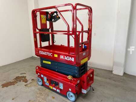 Plataforma Tijera 2025 Magni ES0607DC (2)