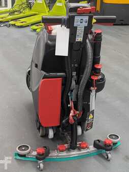 Zametací sací stroj 2025  Numatic TTB3045NX-R (2)