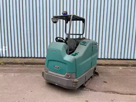 Nat-schrob-machine 2015  Tennant T17 (1)