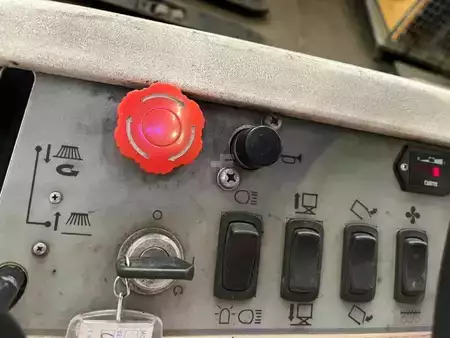 Seprögép - Tennant 6200 (3)